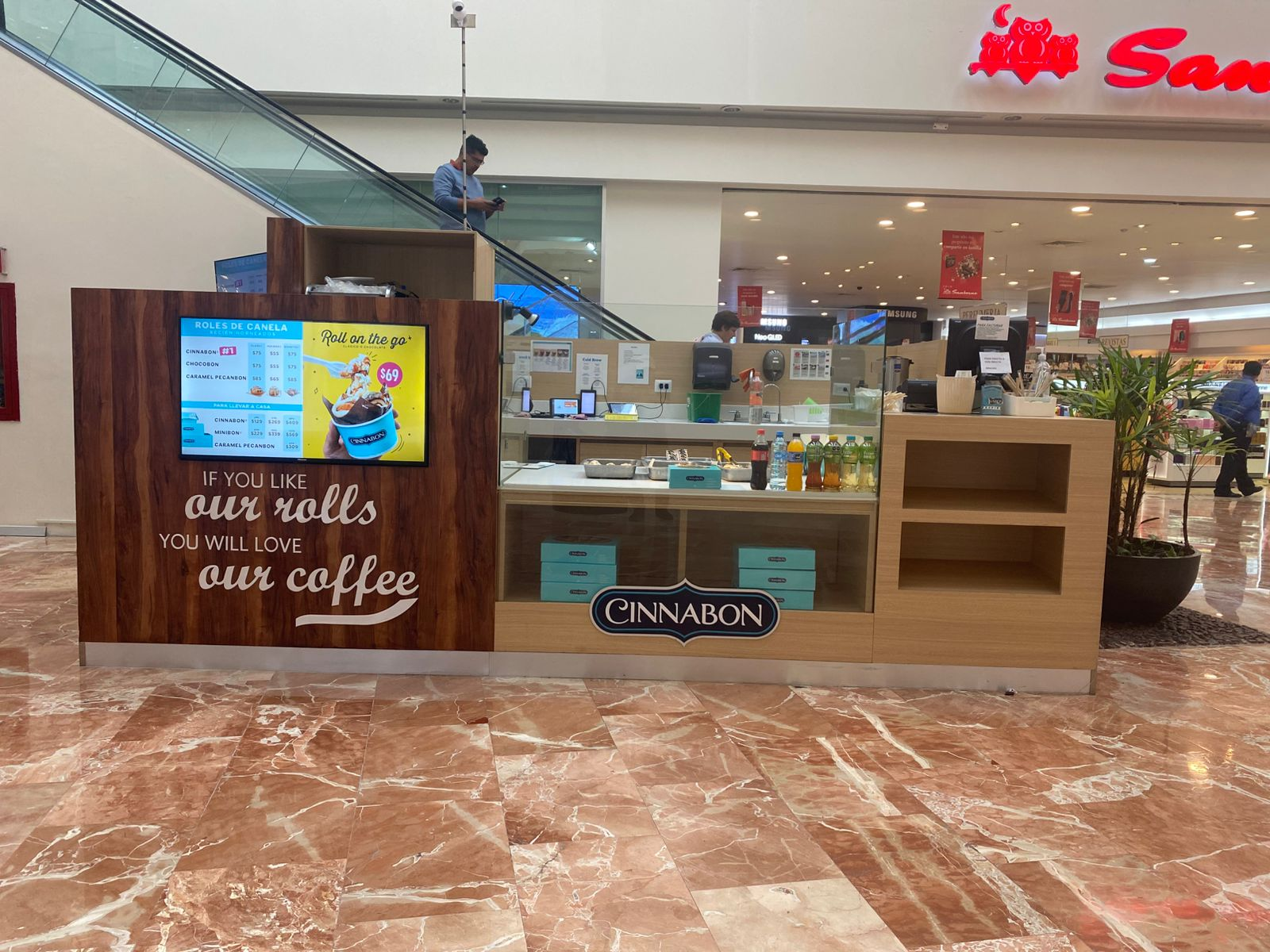 Centro comercial, ALTARIA, Local #20A. Dirección completa: Blvd. A Zacatecas 849, Trojes de Alonso, 20116 Aguascalientes, Ags.