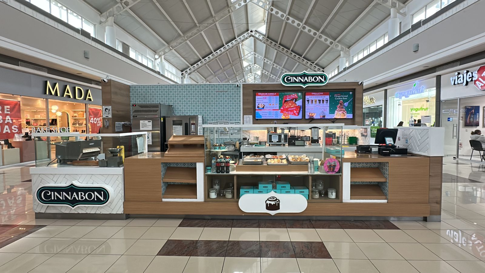 PLAZA CUMBRES, Local #B04. Dirección: Av Hacienda de Peñuelas 8681, Cumbres Las Palmas Residencial, 64619 Monterrey, N.L..