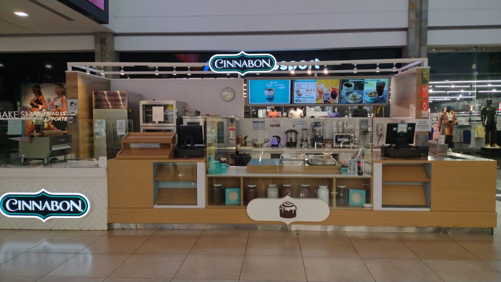 PLAZA CITADEL, Local #410, Isla 1. Dirección: Av. Rómulo Garza 410, Sin Nombre de Col 34, 66477 San Nicolás de los Garza, N.L.